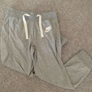 Nike cropped grey joggers size xs